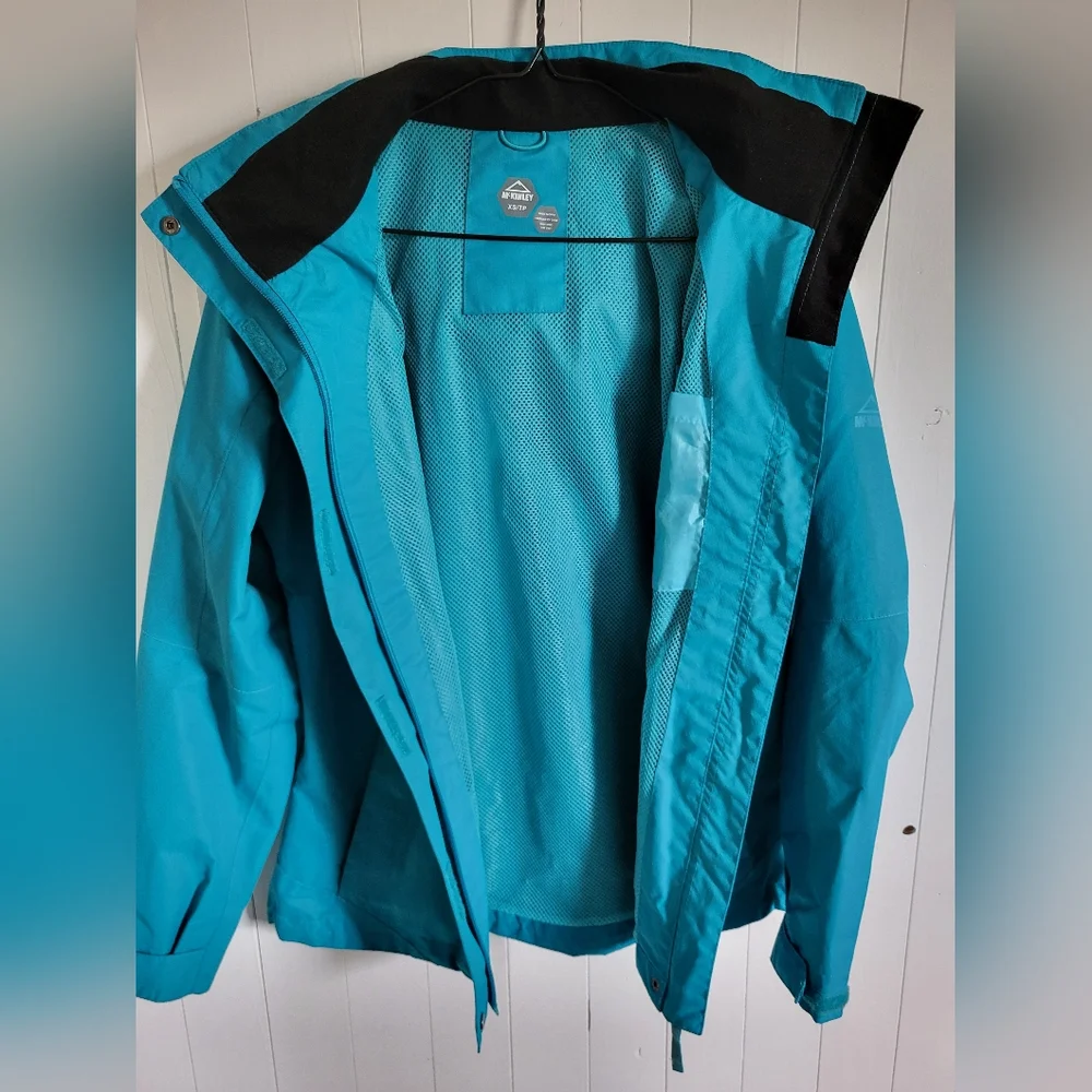 Rain Jacket / Shell - Picture 5 of 7
